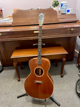 Load image into Gallery viewer, 1930's Gibson TG-0 Tenor