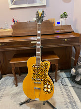 Load image into Gallery viewer, Like New! Kay Thin Twin Roger Fritz Reissue K161V