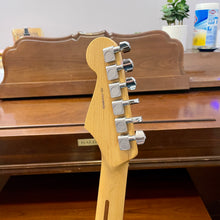 Load image into Gallery viewer, 2016 Fender American Stratocaster White
