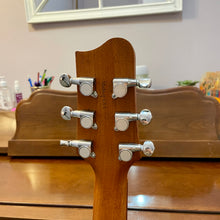 Load image into Gallery viewer, 1990's Tacoma Chief C1C