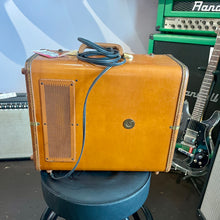 Load image into Gallery viewer, Used Ampex 620 Amp