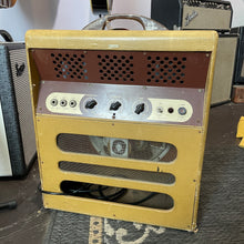 Load image into Gallery viewer, Rare 1940's National V1980 Amplifier