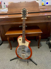 Load image into Gallery viewer, 1957 National Reso-Phonic Red model 1133
