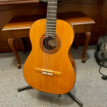 Load image into Gallery viewer, 1963 Gibson C-6 Richard Pick Classical
