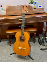 Load image into Gallery viewer, 1963 Gibson C-6 Richard Pick Classical
