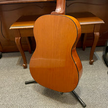 Load image into Gallery viewer, 1965 Gibson C1 Classical
