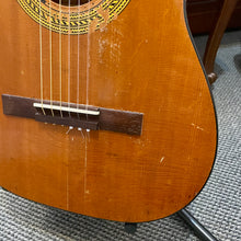 Load image into Gallery viewer, 1965 Gibson C1 Classical
