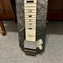 Load image into Gallery viewer, 1950's Magnatone "Melodier" Lap Steel
