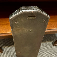 Load image into Gallery viewer, 1950's Magnatone "Melodier" Lap Steel
