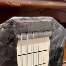 Load image into Gallery viewer, 1950's Magnatone "Melodier" Lap Steel
