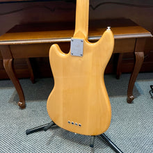 Load image into Gallery viewer, 2025 Fender Maika "Chilli Beans" Signature Mustang Bass
