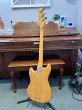 Load image into Gallery viewer, 2025 Fender Maika "Chilli Beans" Signature Mustang Bass
