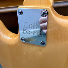 Load image into Gallery viewer, 2025 Fender Maika "Chilli Beans" Signature Mustang Bass
