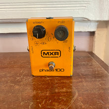 Load image into Gallery viewer, 1970&#39;s Vintage MXR Phase 100 Pedal
