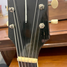 Load image into Gallery viewer, 1950's Silvertone H-61 Archtop w/ pup
