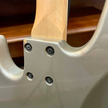 Load image into Gallery viewer, 2010 Lakland Skyline Series - Joe Osborn Model
