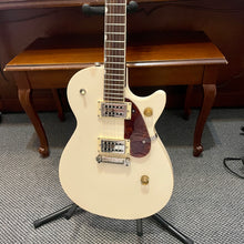 Load image into Gallery viewer, Used Gretsch Electromatic Jet Vintage White
