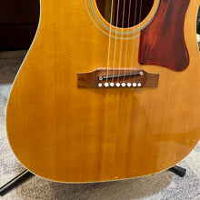 Load image into Gallery viewer, 1968 Gibson J-50 ADJ
