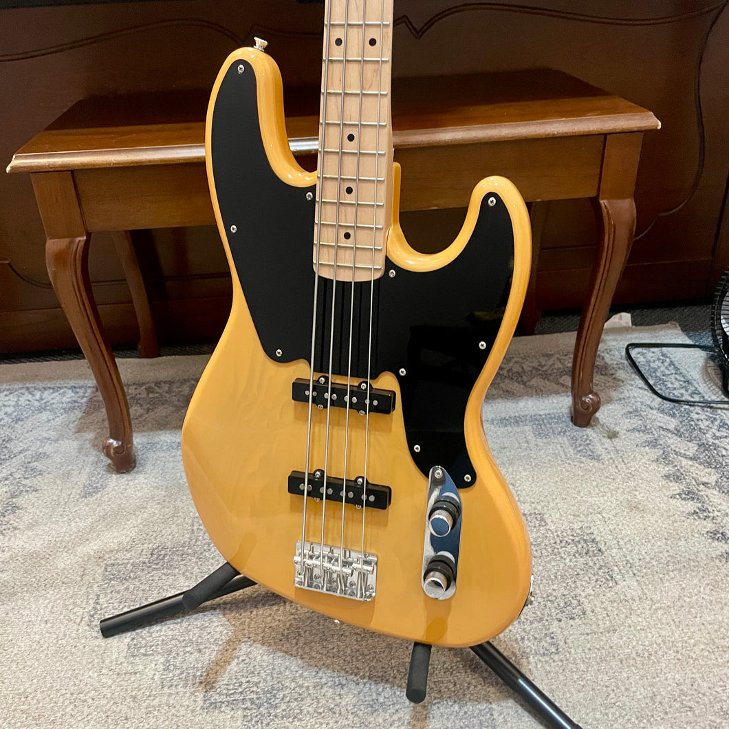 Used 2020 Squier Paranormal '54 Jazz Bass Butterscotch