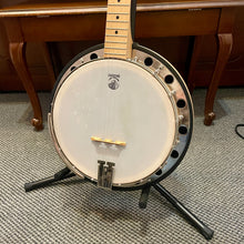 Load image into Gallery viewer, Used Deering Goodtime Grand Ol Opry 5 String Banjo
