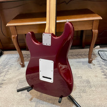 Load image into Gallery viewer, 1991 Fender American Strat Burgundy
