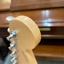 Load image into Gallery viewer, 1991 Fender American Strat Burgundy
