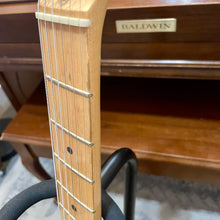 Load image into Gallery viewer, 1991 Fender American Strat Burgundy
