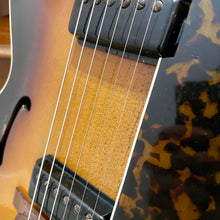 Load image into Gallery viewer, 1960&#39;s S.S. Stewart &quot;Wondertone&quot; Model 8004 Archtop
