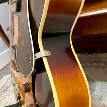 Load image into Gallery viewer, 1960&#39;s S.S. Stewart &quot;Wondertone&quot; Model 8004 Archtop
