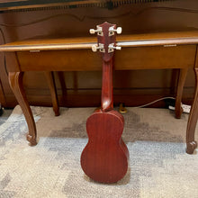 Load image into Gallery viewer, 1960&#39;s Tempo Soprano Ukuele Made in Japan
