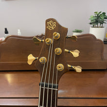 Load image into Gallery viewer, Used Ibanez BTB1905 5 String Bass
