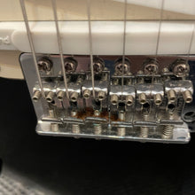 Load image into Gallery viewer, 2004 Fender Strat w/ Roland Midi
