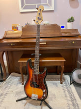 Load image into Gallery viewer, Used Fender Jazz Neck w/P Body Partscaster Sunburst
