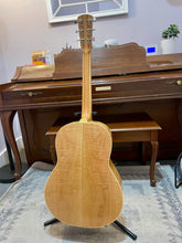 Load image into Gallery viewer, Used 2005 McIntosh Hand Crafted Guitar
