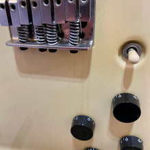 Load image into Gallery viewer, Rare! 1970&#39;s Travis Bean The Wedge Bass #46
