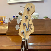 Load image into Gallery viewer, Used Squier Affinity PJ Bass Race Red
