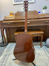 Load image into Gallery viewer, 1995 Martin D-18 Acoustic w/Pickup
