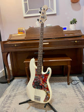Load image into Gallery viewer, 2013 Fender Deluxe Jazz Neck with P Body and mods  Olympic White
