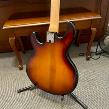 Load image into Gallery viewer, 1983 Peavey T-25 Sunburst
