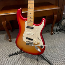 Load image into Gallery viewer, 2011 Fender American Deluxe Strat Sunset Metallic
