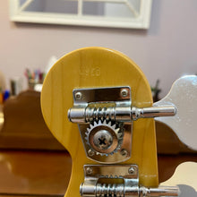 Load image into Gallery viewer, Used Squier Classic Vibe 70&#39;s J-Bass
