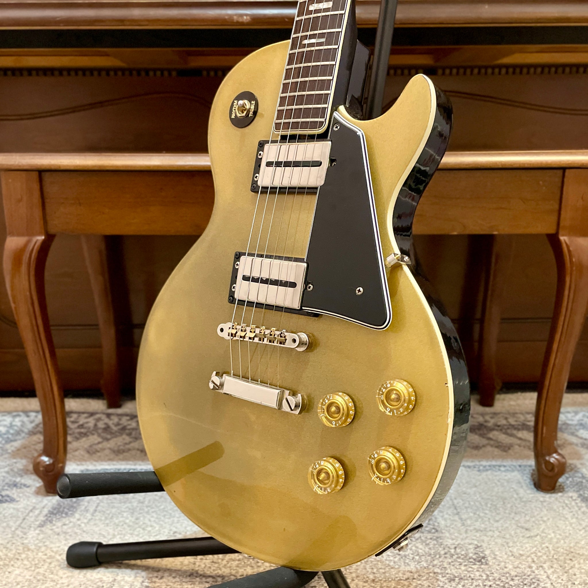 1970's Univox Gold Top Les Paul Copy – Fanny's House of Music