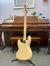Load image into Gallery viewer, Used G&amp;L Placienta Series JB Bass
