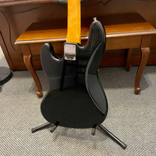 Load image into Gallery viewer, 2004 Fender American Vintage '62 Jazz Bass  Black
