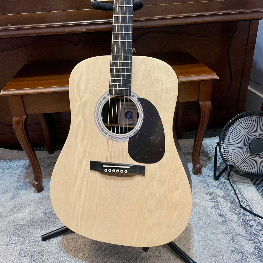 Mint! 2025 Martin D-X2E 