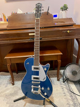 Load image into Gallery viewer, Gretsch G5230 EM-Jet Blue
