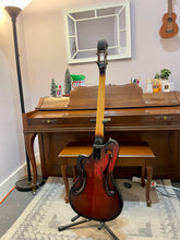 Load image into Gallery viewer, Rare! Ampeg AMUB-1 Fretless Bass
