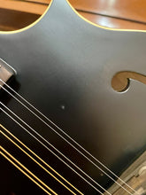 Load image into Gallery viewer, Like New! The Loar LM-490-BK F-Style Mandolin
