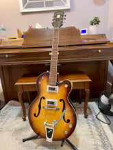 Load image into Gallery viewer, 1967 Gretsch G6117 Double Anniversary
