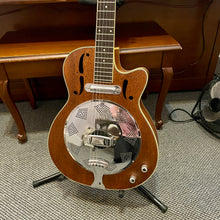 Load image into Gallery viewer, Used Dean RCE Resonator w/pickup
